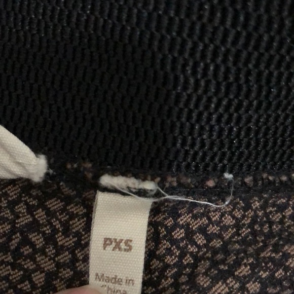 Soft Surroundings leopard print leggings. Size PXS - Picture 3 of 4